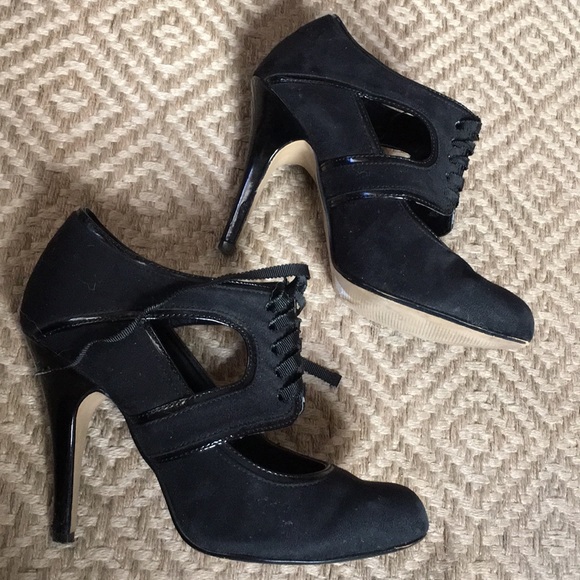 Miss Selfridge Shoes - Lace up cut-out pumps